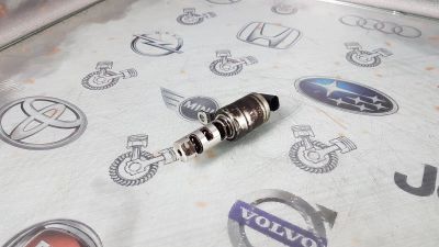 Лот: 23586634. Фото: 1. Клапан VVT-i Mazda 3 PE-VPS PE01-14-420. Двигатель и элементы двигателя