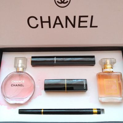 Лот: 15562986. Фото: 1. Набор Chanel. Макияж