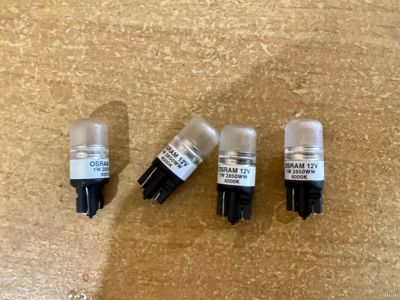 Лот: 17361048. Фото: 1. Osram Led w5w 4000k. Оптика и освещение