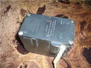 Лот: 508455. Фото: 1. блок питания для приемников 9V. Зарядные устройства, блоки питания для бытовой техники
