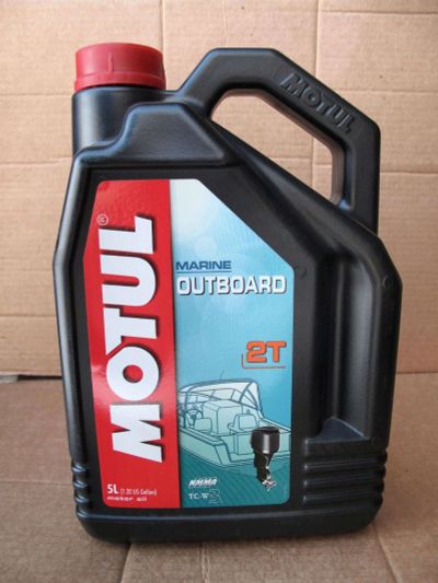 Лот: 18770399. Фото: 1. Масло Motul Outboard 2T 5L. Масла, жидкости