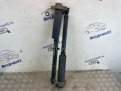 Лот: 24004904. Фото: 1. амортизаторы Chevrolet Cruze J300. Двигатель и элементы двигателя