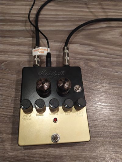 Лот: 15655793. Фото: 1. "Marshall JCM800" (Ламповый гитарный... Гитарные эффекты и комбоусилители