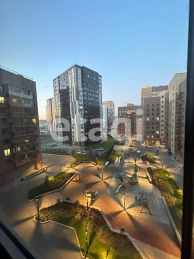 Лот: 20822851. Фото: 1. Продам 3-комн. кв. 76.2 кв.м... Квартиры, студии