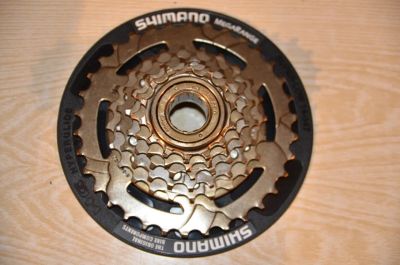 Лот: 3078564. Фото: 1. Кассета Shimano 6 скоростей, новая... Запчасти