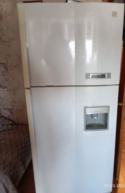 Лот: 22179135. Фото: 1. холодильник Daewoo, большой двухкамерный... Холодильники, морозильные камеры