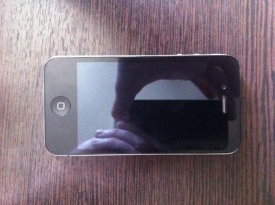 Лот: 3977739. Фото: 1. Срочно продам оригинальный Iphone... Кнопочные мобильные телефоны