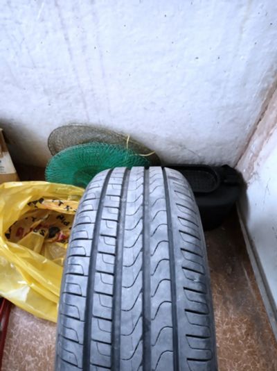 Лот: 14732055. Фото: 1. 1 колесо Pirelli 205/50/ R17 89V. Шины