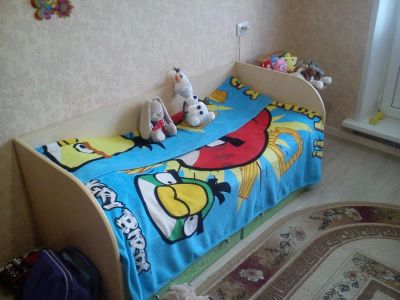 Лот: 7015080. Фото: 1. Продам детскую кровать с матрасом. Детские кровати и кроватки