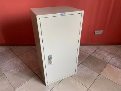 Лот: 17535927. Фото: 1. Шкаф металлический Практик SL-87T... Металлическая мебель