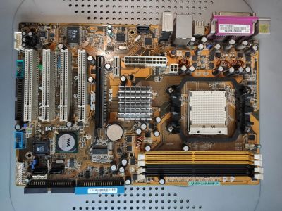Лот: 16092133. Фото: 1. Материнская плата ASUS M2V Сокет... Материнские платы