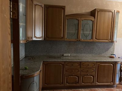 Лот: 18175034. Фото: 1. Кухня срочно. Кухонные гарнитуры
