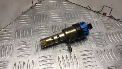 Лот: 18825634. Фото: 1. Клапан VVT-I K5T45575 Mazda Axela... Двигатель и элементы двигателя