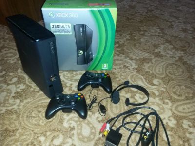 Лот: 3922947. Фото: 1. XBOX-360 - Обмен на ноут. Игровые приставки, консоли