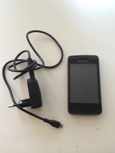 Лот: 3928031. Фото: 1. Alcatel one touch 4030D. Кнопочные мобильные телефоны