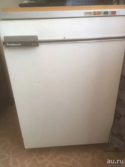 Лот: 10120435. Фото: 1. морозилка бирюса. Холодильники, морозильные камеры