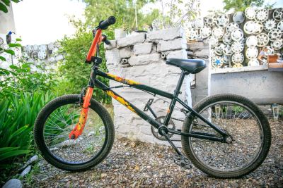 Лот: 10035186. Фото: 1. Велосипед BMX B.O.N.E. UFO. Велосипеды