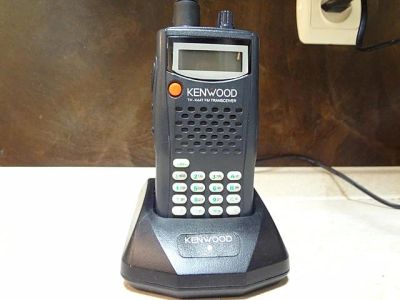 Лот: 4488175. Фото: 1. 2 рации по цене одной! Kenwood... Рации, радиостанции