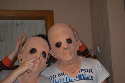 Лот: 3515827. Фото: 1. Маска пришельца (Ufo mask) очень... Карнавальные маски, шляпы, аксессуары
