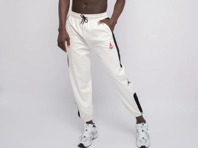 Лот: 20873574. Фото: 1. Брюки спортивные Nike Air Jordan. Брюки, джинсы, шорты