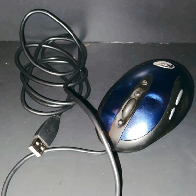 Лот: 17218994. Фото: 1. Мышь компьютерная проводная Logitech... Клавиатуры и мыши