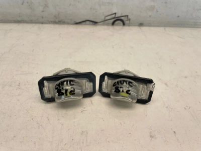 Лот: 22459215. Фото: 1. подсветка номера Honda Civic Ferio... Двигатель и элементы двигателя