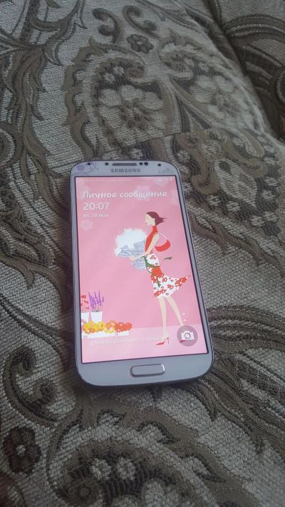 Лот: 10543565. Фото: 1. Samsung galaxy s4 la fleure. Смартфоны