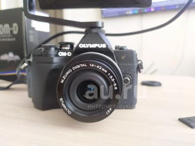 Лот: 20629651. Фото: 1. Olympus om-d e-m10 mark iii 14-42mm... Цифровые беззеркальные со сменной оптикой