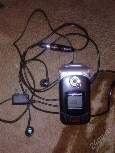 Лот: 925479. Фото: 1. Sony Ericsson W300i - музыкальная... Кнопочные мобильные телефоны