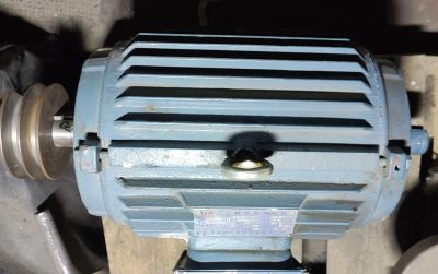 Лот: 21034367. Фото: 1. Электродвигатель 2.2kW / 380V... Электродвигатели