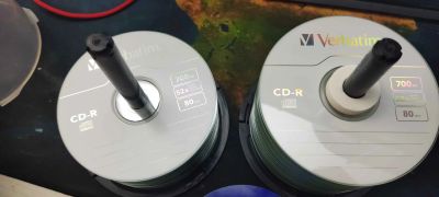 Лот: 21543548. Фото: 1. Диски болванки CD-R Verbatim 700Mb... Внешние жесткие диски
