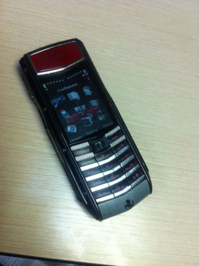 Лот: 7148920. Фото: 1. Vertu Ascent Ferrari в отличном... Кнопочные мобильные телефоны