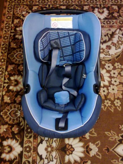 Лот: 3089040. Фото: 1. Автокресло от 0 до 1 года. Детские автокресла