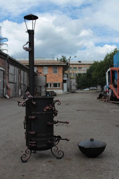 Лот: 5738091. Фото: 1. Печь под казан с трубой с элементами... Мангалы, грили, коптильни