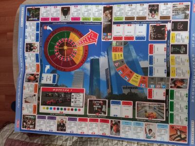 Лот: 25635000. Фото: 1. Настольная игра "Бизнес-life". Настольные игры, карты