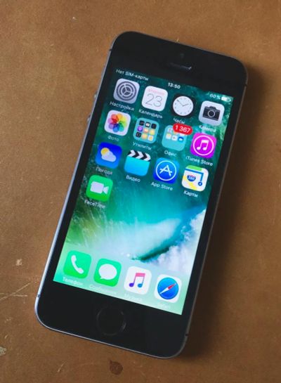Лот: 9698794. Фото: 1. Iphone 5S Space gray. Смартфоны