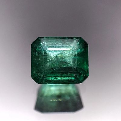 Лот: 21450219. Фото: 1. 1.69 ct. Изумруд октагон. Колумбия... Драгоценные и поделочные камни