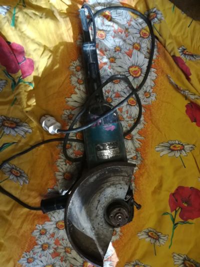 Лот: 8892676. Фото: 1. Ушм (болгарка) Makita 9069S. Электроинструмент