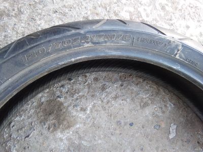 Лот: 13686450. Фото: 1. 120/70 R17 - 1 Шина фирмы Bridgestone... Шины