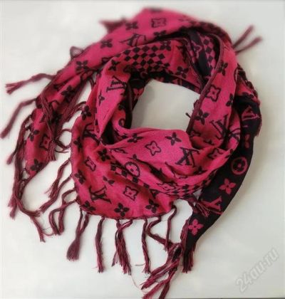 Лот: 1517699. Фото: 1. Платок Louis Vuitton розовый. Шарфы, платки
