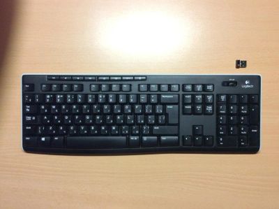 Лот: 9915108. Фото: 1. Беспроводная клавиатура Logitech... Клавиатуры и мыши