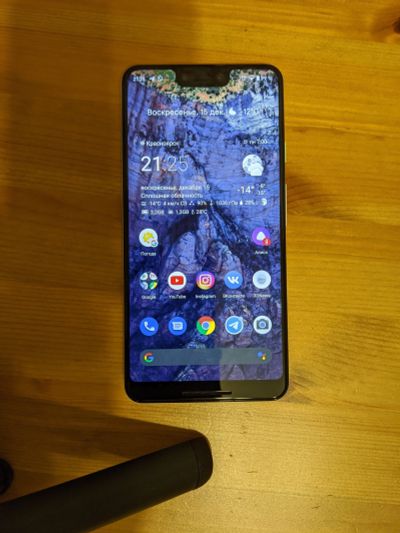 Лот: 15198068. Фото: 1. Pixel 3XL 64Gb white + 6 кейсов... Смартфоны