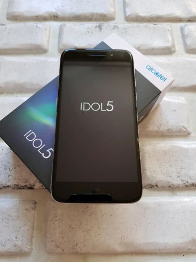 Лот: 11846012. Фото: 1. 5.2" Смартфон Alcatel IDOL5 6058D... Смартфоны