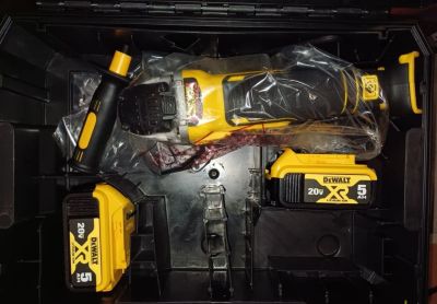 Лот: 23561819. Фото: 1. Dewalt DCG405. Электроинструмент