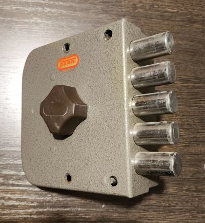 Лот: 23540455. Фото: 1. Замок накладной Италия. Замки