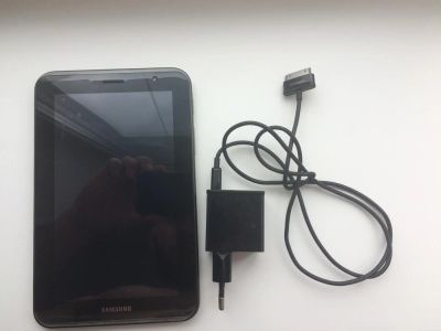 Лот: 10000046. Фото: 1. Планшет samsung galaxy tab 2. Кнопочные мобильные телефоны