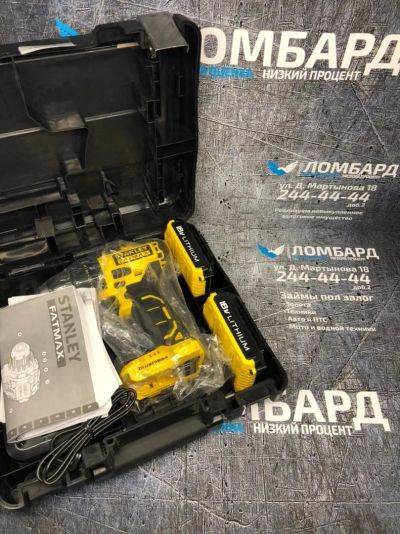 Лот: 15112785. Фото: 1. Бесщеточный шуруповерт аккумуляторный... Электроинструмент