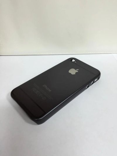 Лот: 6359699. Фото: 1. Чехол пластиковый черный для iPhone... Чехлы, бамперы