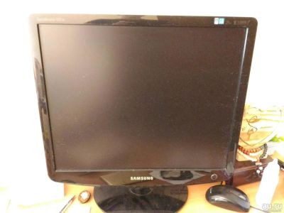 Лот: 10065347. Фото: 1. Монитор Samsung SyncMaster 932Bf. ЖК-мониторы
