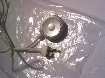 Лот: 652858. Фото: 1. Пульт управления + наушники в... Аксессуары для игровых приставок, консолей, геймпады